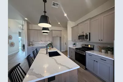 525 S Serenity Cir, Ivins, UT 84738 - Photo 13