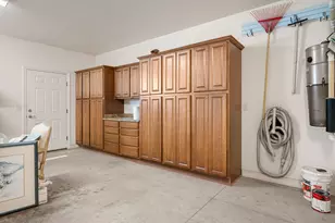 880 E Lori Ln, Washington, UT 84780 - Photo 41