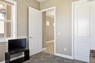 2365 W Cresent Heights Dr, Cedar City, UT 84720 - Photo 35