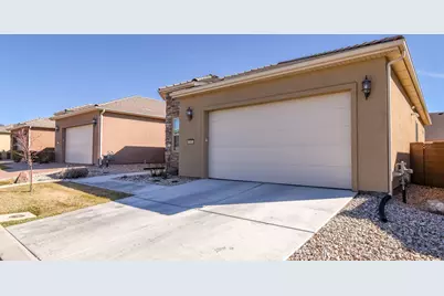 2365 W Cresent Heights Dr, Cedar City, UT 84720 - Photo 3