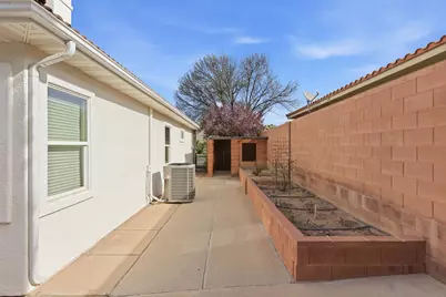2384 E Lake Dr, Saint George, UT 84790 - Photo 33