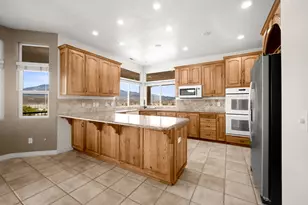 2541 W Spilsbury Ct, Hurricane, UT 84737 - Photo 29