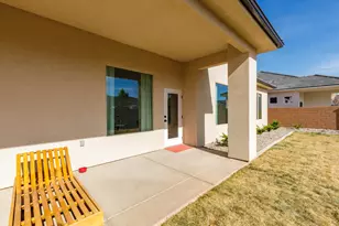 2798 E Smith Crk Dr, Washington, UT 84780 - Photo 31