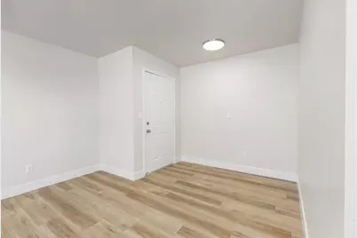 462 W 300 N #8, Saint George, UT 84770 - Photo 3