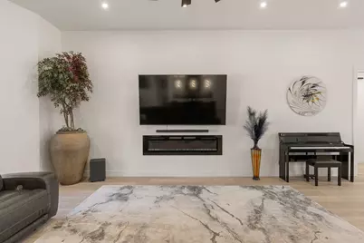 691 E Crew Ct, Washington, UT 84780 - Photo 13