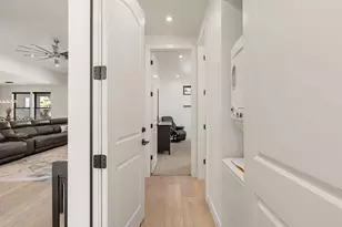 691 E Crew Ct, Washington, UT 84780 - Photo 41