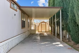 1360 N Dixie Downs Rd, Saint George, UT 84770 - Photo 33