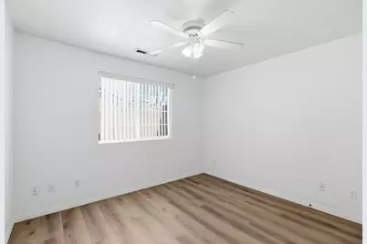 351 S Valley View Dr #25, Saint George, UT 84790 - Photo 9