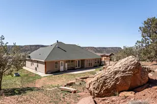 1892 N Golden Delicious Dr, Apple Valley, UT 84737 - Photo 41