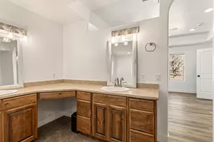 1892 N Golden Delicious Dr, Apple Valley, UT 84737 - Photo 23