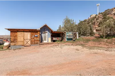 1892 N Golden Delicious Dr, Apple Valley, UT 84737 - Photo 45