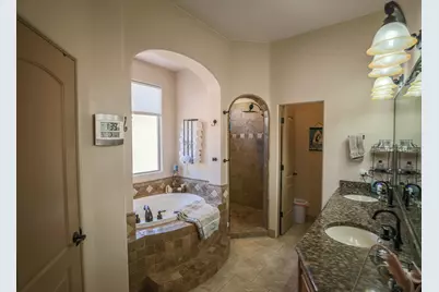 952 S Peachtree Dr, Toquerville, UT 84774 - Photo 11