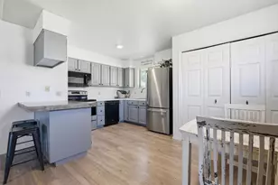 1075 N 1400 West St, Saint George, UT 84770 - Photo 9