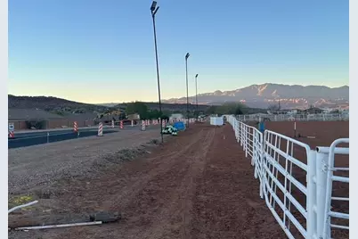 2821 S Little Valley Rd, Saint George, UT 84790 - Photo 21