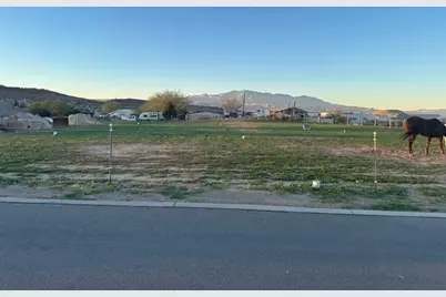 2821 S Little Valley Rd, Saint George, UT 84790 - Photo 11