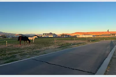 2821 S Little Valley Rd, Saint George, UT 84790 - Photo 1
