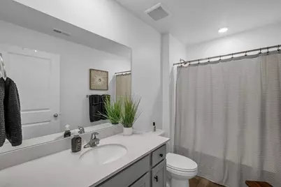 1749 S Devils Garden Ln, Washington, UT 84780 - Photo 13