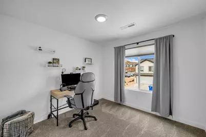 1749 S Devils Garden Ln, Washington, UT 84780 - Photo 11