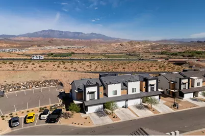 3329 E Big Bend Ln, Washington, UT 84780 - Photo 23