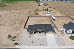 4199 N Tomahawk Dr, Enoch, UT 84721 - Photo 49