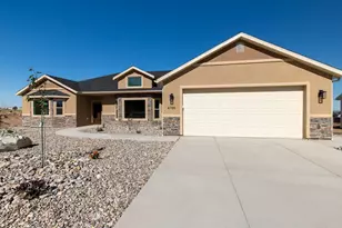 4199 N Tomahawk Dr, Enoch, UT 84721 - Photo 3