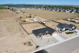 4199 N Tomahawk Dr, Enoch, UT 84721 - Photo 43