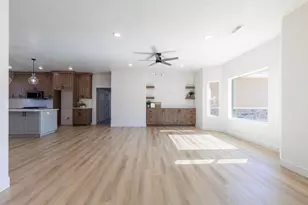 4199 N Tomahawk Dr, Enoch, UT 84721 - Photo 37