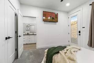 2221 S Angell Hts Dr, Hurricane, UT 84737 - Photo 23