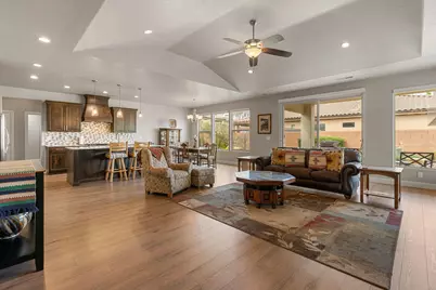 2204 W Courtyard Dr, Saint George, UT 84770 - Photo 19