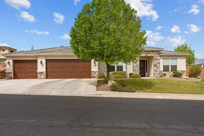 2204 W Courtyard Dr, Saint George, UT 84770 - Photo 1