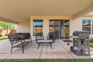 2204 W Courtyard Dr, Saint George, UT 84770 - Photo 37