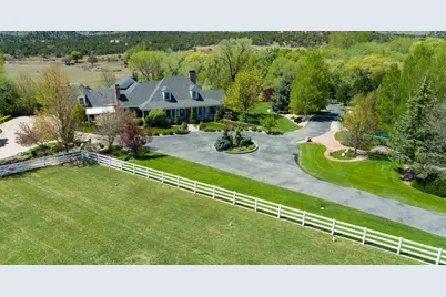 301 S Rachel Ln, New Harmony, UT 84757 - Photo 3