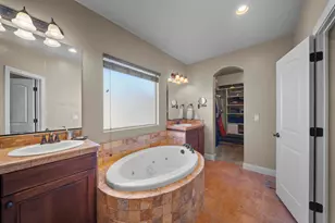 504 N Sugar Plumb Ln, Washington, UT 84780 - Photo 15
