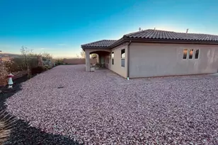 1602 E Sugar Plumb Ln, Washington, UT 84780 - Photo 43