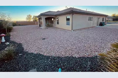 1602 E Sugar Plumb Ln, Washington, UT 84780 - Photo 39