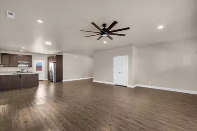 157 W 200 S, Ivins, UT 84738 - Photo 3