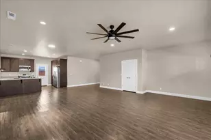 157 W 200 S, Ivins, UT 84738 - Photo 3