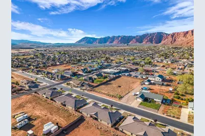 157 W 200 S, Ivins, UT 84738 - Photo 27