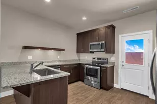 157 W 200 S, Ivins, UT 84738 - Photo 5
