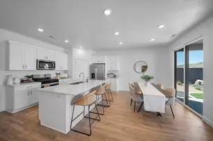 1560 S Sinawava Dr, Washington, UT 84780 - Photo 25