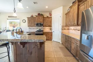 1759 S Vilate Dr, Washington, UT 84780 - Photo 29