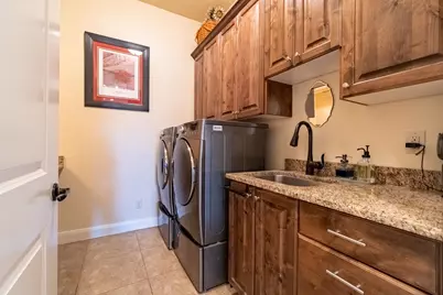 1759 S Vilate Dr, Washington, UT 84780 - Photo 7