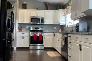 8129 N Diamond Valley Dr, Saint George, UT 84770 - Photo 13