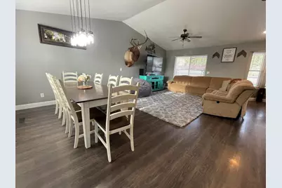 8129 N Diamond Valley Dr, Saint George, UT 84770 - Photo 11