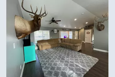 8129 N Diamond Valley Dr, Saint George, UT 84770 - Photo 9