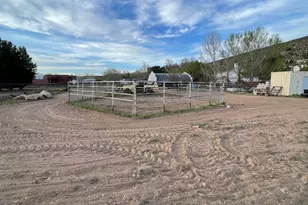 8129 N Diamond Valley Dr, Saint George, UT 84770 - Photo 7