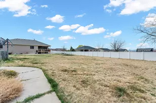 1901 Saddleback View Dr, Enoch, UT 84721 - Photo 45