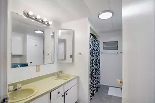 1574 N Dixie Downs Rd, Saint George, UT 84770 - Photo 11