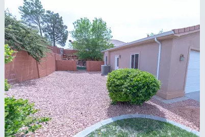2661 W 450 N, Hurricane, UT 84737 - Photo 17