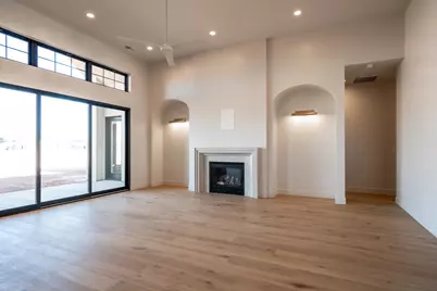 425 E Forrest Paddock Dr, Washington, UT 84780 - Photo 3